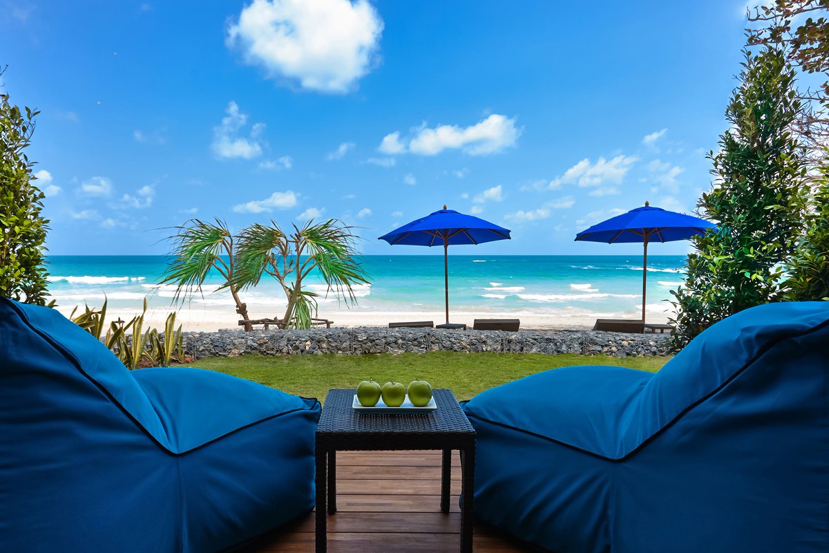 ONYXprteam's tweet photo. #ONYXHospitalityGroup has two new @ozohotels openings in Penang and Pattaya and four reopenings in Kandy, Phuket, Koh Samui and Hong Kong. Discover more fun and exciting moments with us😘https://t.co/ODjnujd6Y4 https://t.co/O6UcOd5jKV