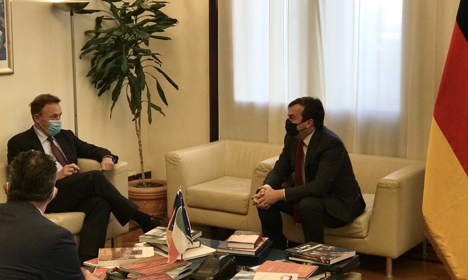 Europa nel cuore ed anche al centro del colloquio tra il Vice Presidente del Parlamento @ThomasOppermann ed il Ministro @amendolaenzo - NGEU opportunità unica per il rilancio dell‘Ue 🇮🇹🇩🇪🇪🇺