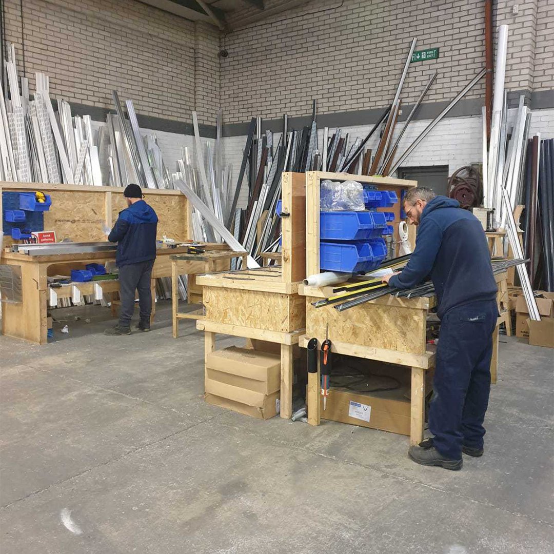 PremierRoofSys's tweet photo. Working hard lads?
Our #PRSFamily๐ are working so hard, we didn't even realise it was Thursday!!!
Anyone else think this week is has gone fast?
#TradesMen #homeimprovement #ThursdayThoughts #WheresTheWeekGone https://t.co/47MfzTxNwR