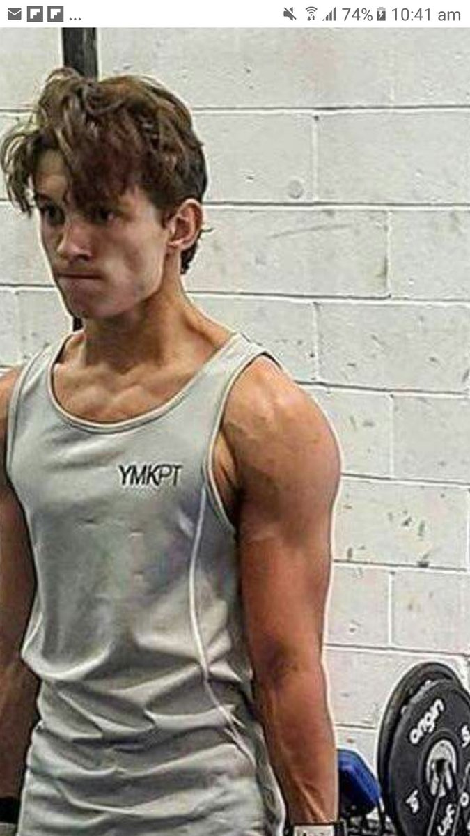 TOM AND HIS ARMS : A THREAD