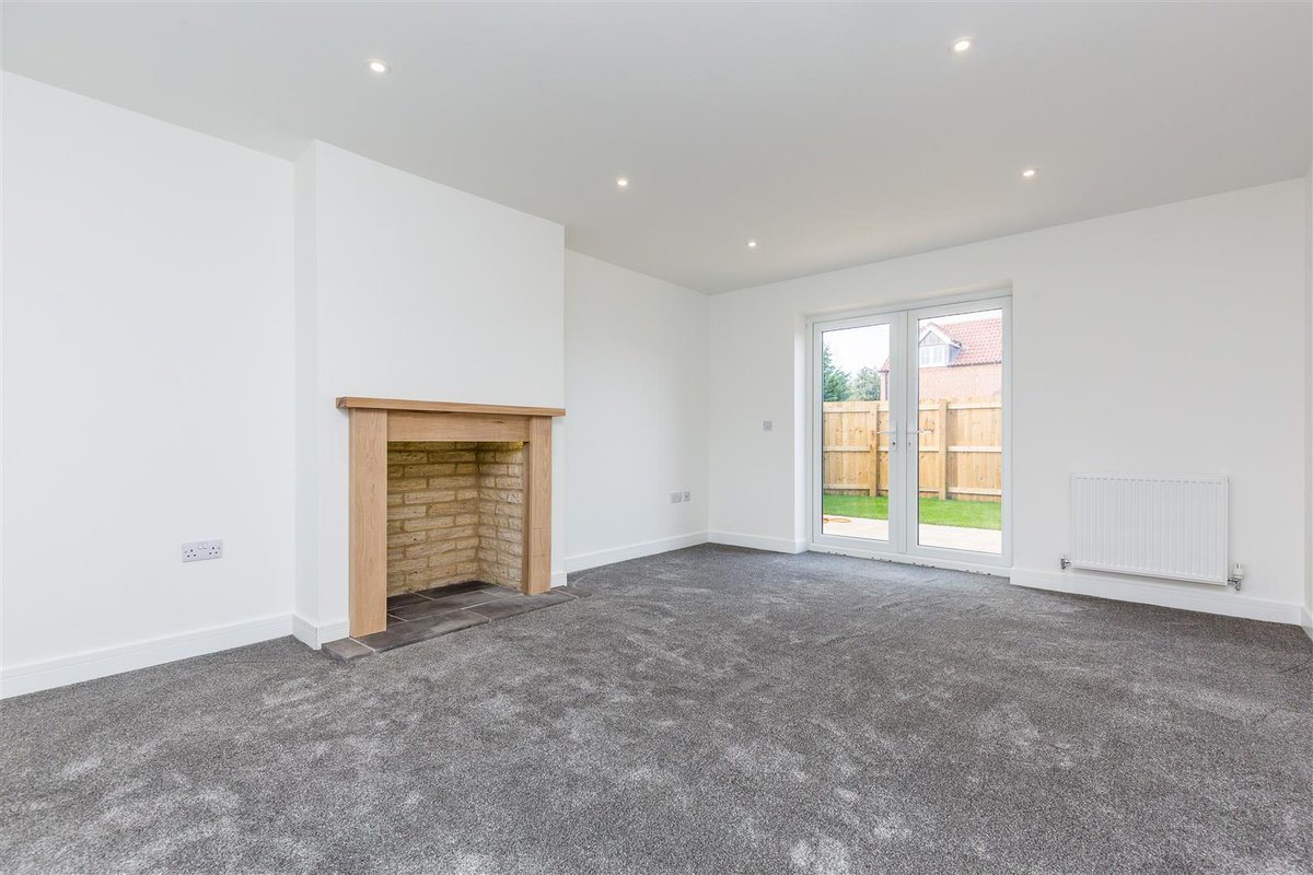 NewHomesAgentUK's tweet photo. JUST LISTED! Two fantastic 'forever homes'. The ultimate buyers choice – this type of home is where you can start a family, watch them grow up and then enjoy a well-earned (early) retirement! These diverse new builds have it all. Link to full write up! 👇https://t.co/DiKDG8KlW9 https://t.co/jduCwlh1ah