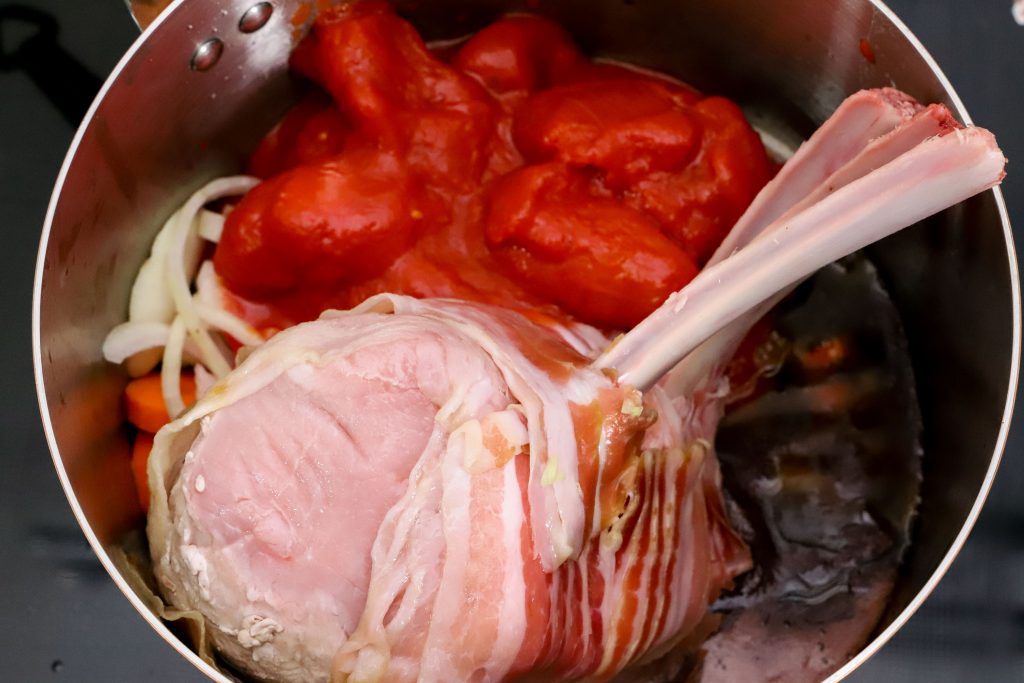 blogsfizioso's tweet image. Cosa c&apos;è per cena? #carnedivitello alla #cacciatora sfizioso.it/ricetta/second…