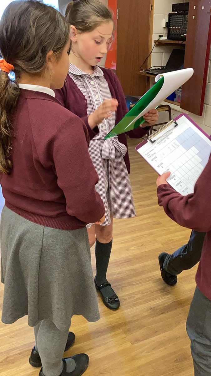 Year4_BroadOak's tweet photo. Orienteering in full swing this afternoon. #orienteering https://t.co/QrP6tNLm7b