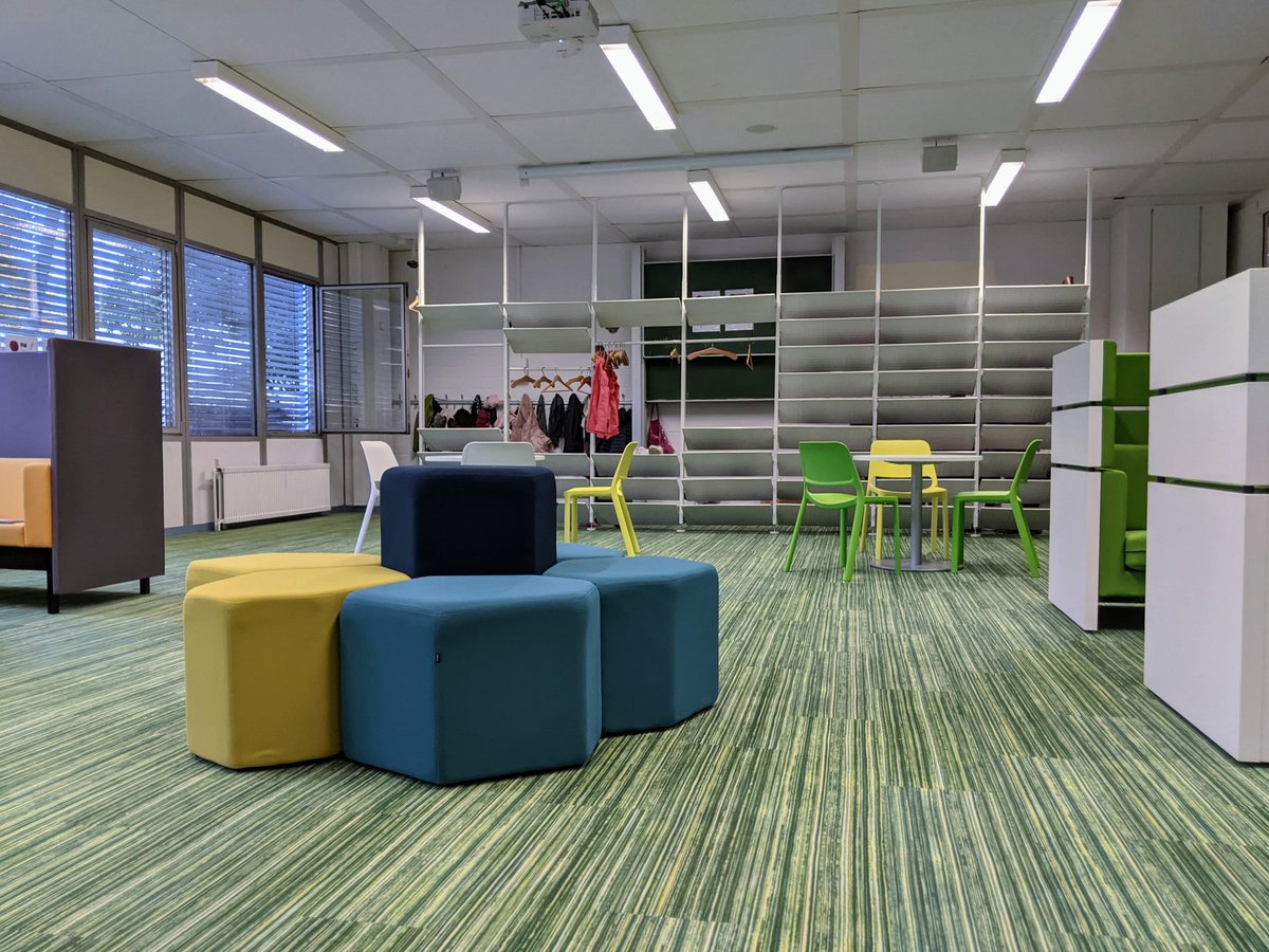 lernraum_ent's tweet photo. Eine weitere tolle Lernreise: Ich war heute mit einer lieben Kollegin bei @ReneNorwig auf dem Richtsberg. Wir haben über das #PerLenWerk, @goScobees, den #FREIDAY und #Schulbau gefachsimpelt. Herz und Kopf sind wieder angefüllt. Danke für die Einladung und die tollen Gespräche! https://t.co/dZmn5qWs9Z