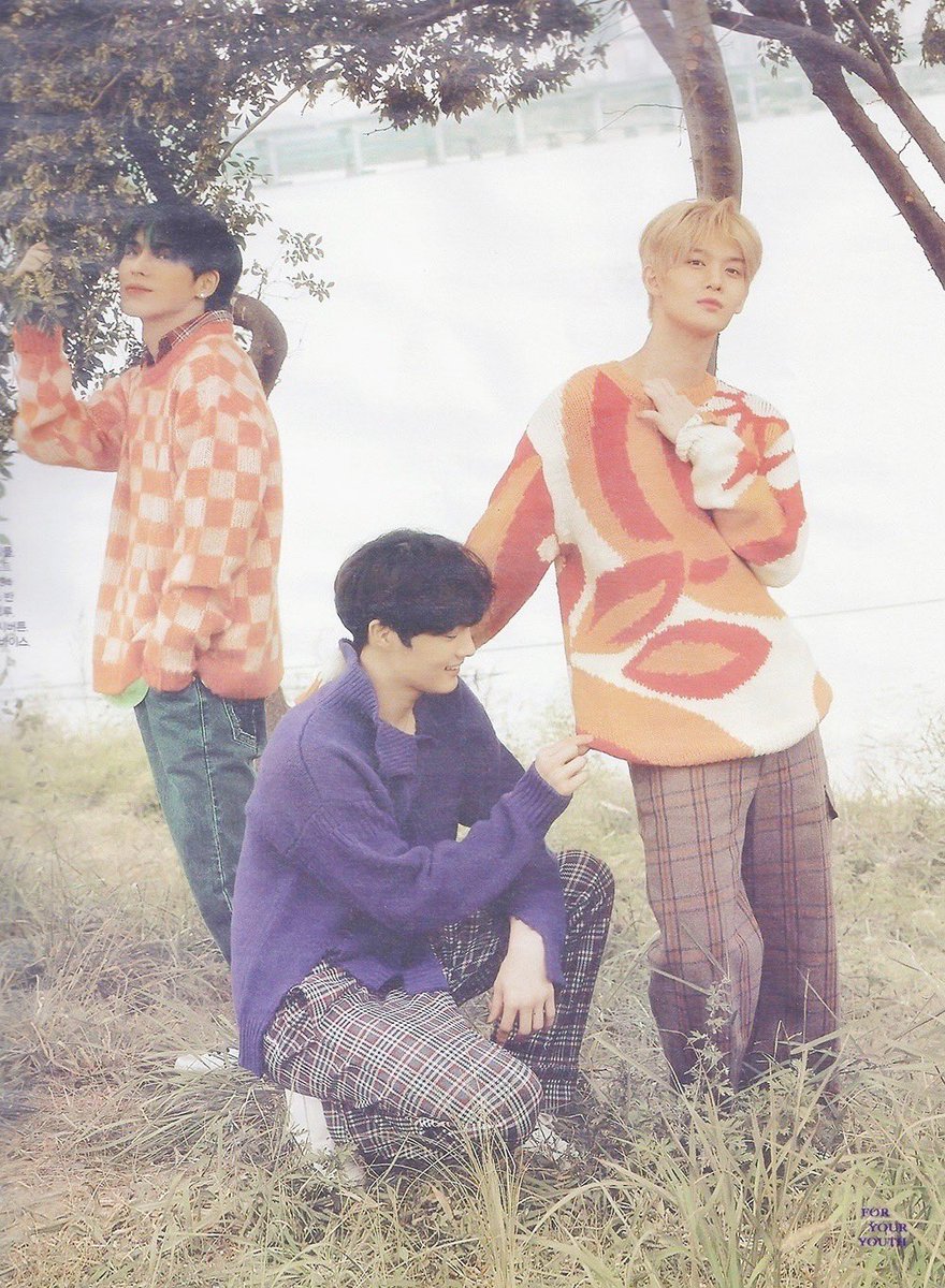 INTL_CIX's tweet photo. 201022 | CIX 1st Look Magazine October Issue Scans 

© FOR YOUR YOUTH 

#CIX #씨아이엑스 #BX #승훈 #배진영 #용희 #현석 @CIX_Official @CIX_twt https://t.co/gvKcwetiqB
