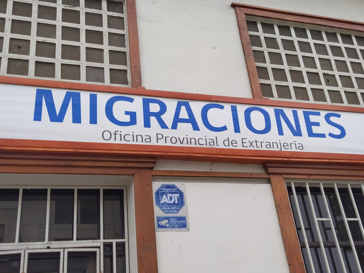 JUDITHBELANDRIA's tweet photo. @DptoExtranjeria Por favor denunciamos que en la Sede de Coquimbo NO ATIENEN NI PRESENCIAL NI POR TELÉFONO! porque tanto maltrato ? @sebastianpinera @min_interior Por favor tomen cartas en el asunto ! https://t.co/2ARKzz7bDB