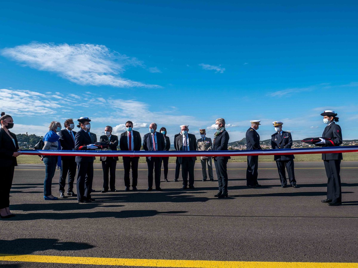 Mercredi 14 octobre étaient célébrés la livraison des travaux de modernisation 👷🏻 de l'aéroport Toulon Hyères. J'y étais afin d'immortaliser l'événement (photos et vidéo) 🙋‍♂️

➡️ Le but : envoyer les photos à la presse, communiquer sur les réseaux sociaux, etc.