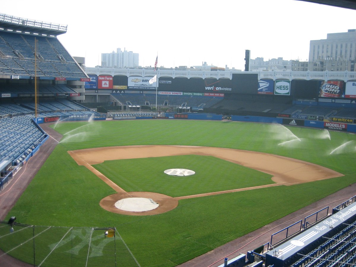 Six New York  #Yankees lived within a mile of me. I didn't get their autographs on account of I wasn't born yet when 5 of them lived here, and I didn't live here yet when the 6th (Graig Nettles) lived here. My son's friend grew up in Joe Pepitone's old house. (June 2007 photos)