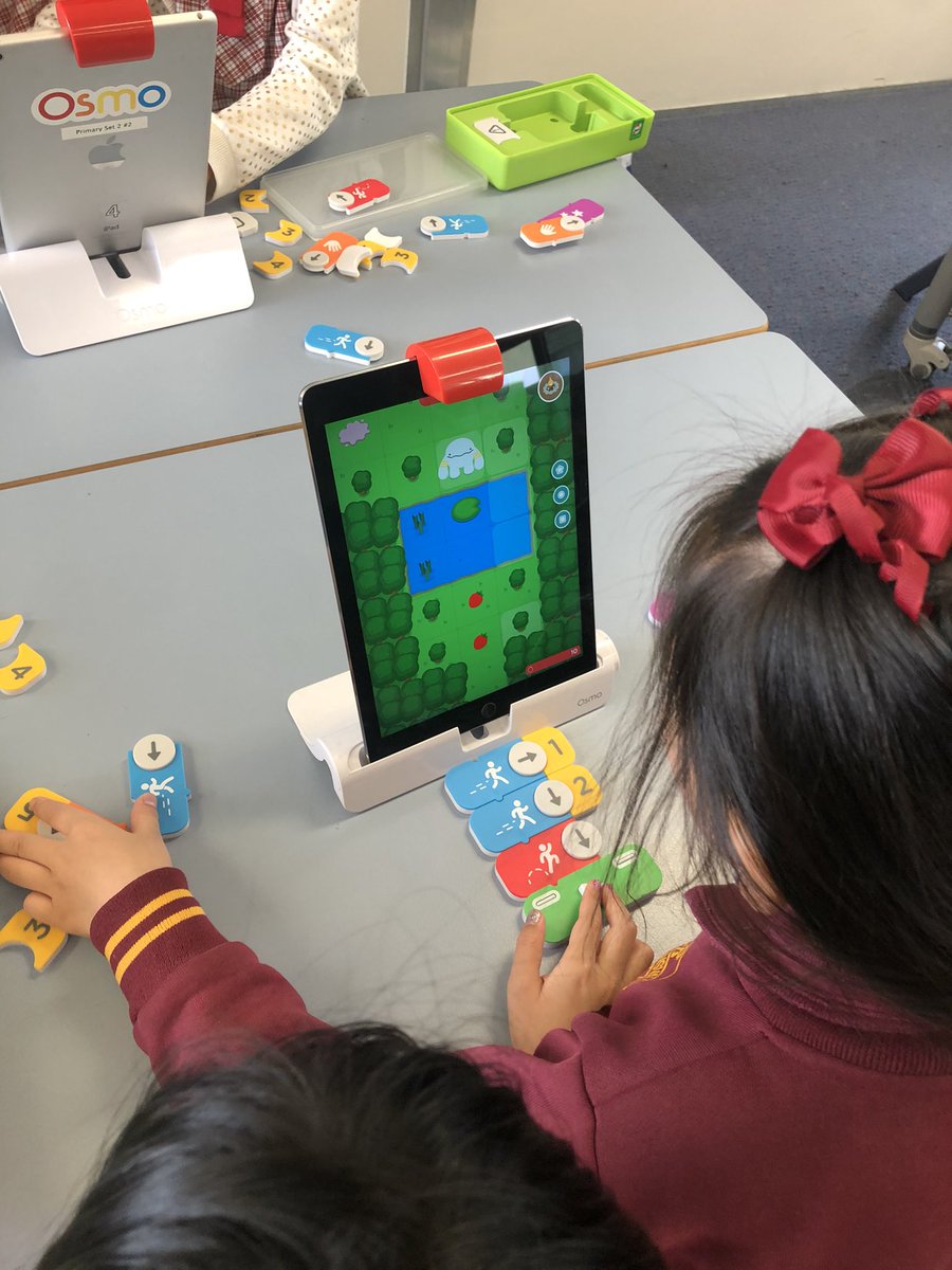 maianhlu's tweet image. 1Y are building computational thinking by coding with @PlayOsmo #codingwithawbie #digitaltechnology @LansvalePS