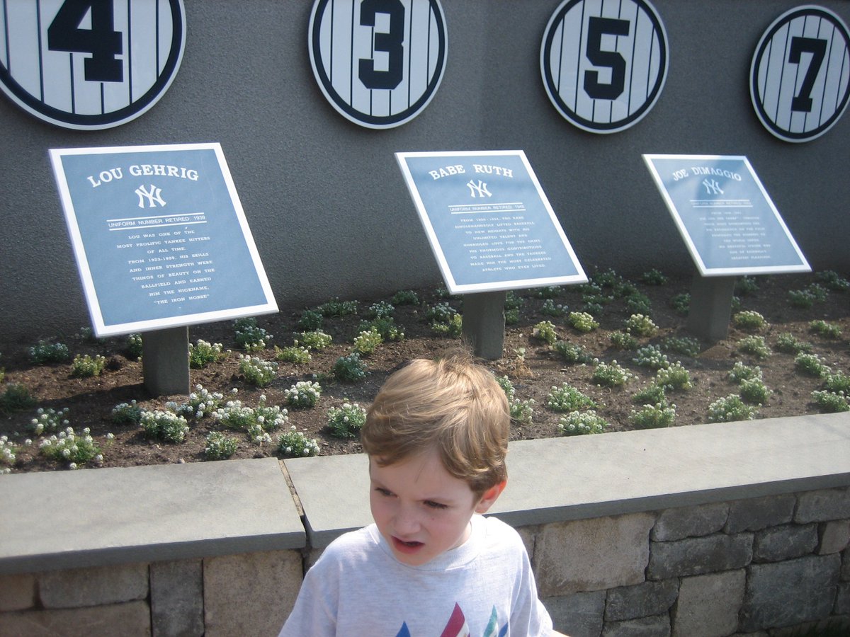 Six New York  #Yankees lived within a mile of me. I didn't get their autographs on account of I wasn't born yet when 5 of them lived here, and I didn't live here yet when the 6th (Graig Nettles) lived here. My son's friend grew up in Joe Pepitone's old house. (June 2007 photos)
