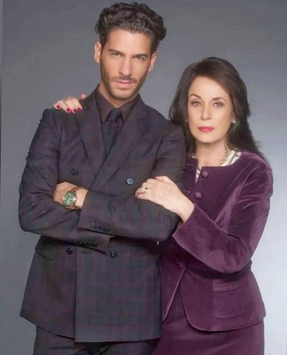 Que pasen un excelente jueves #SeanFelicesTodoLoQuePuedan #Heleniñas #MundoRojo #DisfrutenSuDiaYSuVida #CuidenseMucho