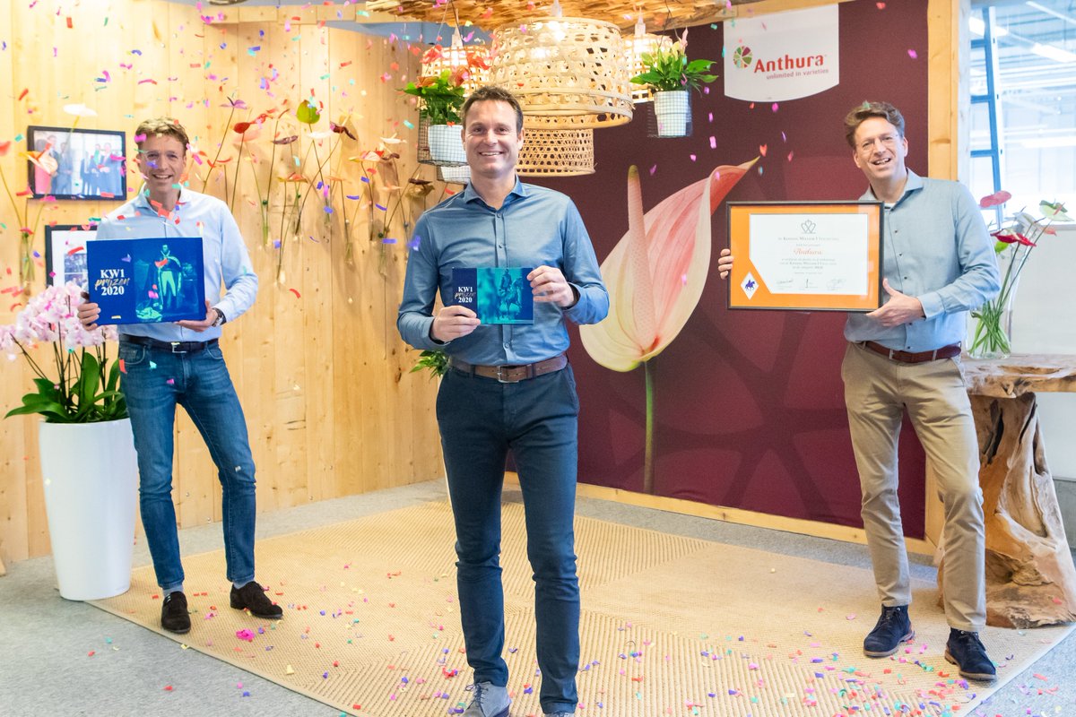 TROTS! Wij zijn één van de finalisten voor de Koning Willem 1 Prijs MKB - Koning Willem I Stichting. Vandaag werd onze directie verrast door een videoboodschap en officieel certificaat, met de bekendmaking. <a href="/kw1prijs/">Koning Willem 1 Prijs</a> #kw1prijs
