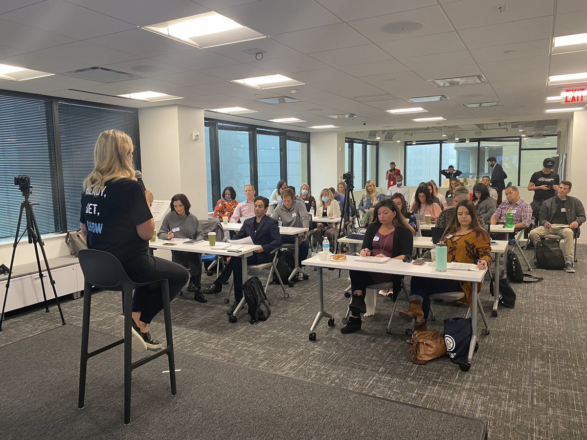 thedanlesniak's tweet image. The two day aftershock mastermind is kicking off! Can’t wait to help real estate agents take their business to the next level by delivering more value to more people.

@hyperfastagent 
#hyperfastagent
#realtor