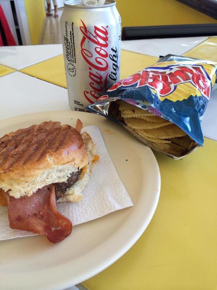 FlamboMX's tweet photo. ¡Buenos días #FlamboFan !
En este día nublado, casi fin de semana, se vale todo.
Pide #Flambo a través de #Yending, #Pronto y #Pedidalia o visítanos en cualquier punto de venta.
#AlMomentoDeTuAntojo https://t.co/s6EVUiJWoq