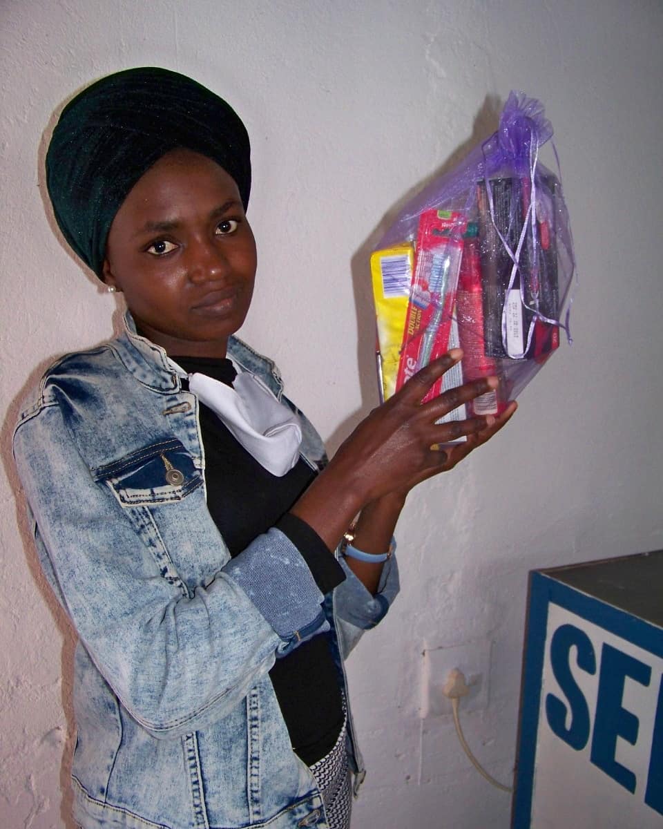 SekgoseseInside's tweet photo. Thank you Penny Ramphamudi for donating toiletries. We will distribute them. https://t.co/mv86DOUgU3