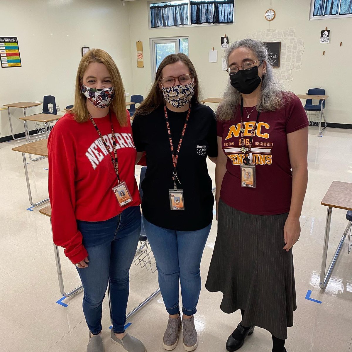 SHSTigers2's tweet photo. It’s College and Career Thursday! We’re ready to talk ‘em up! #collegeandcareerready #askusquestions #askmeaboutmyschool #newberrycollege #newenglandconservatory #dapperink. #yeahthatsouthside https://t.co/GIKPpzD3HO