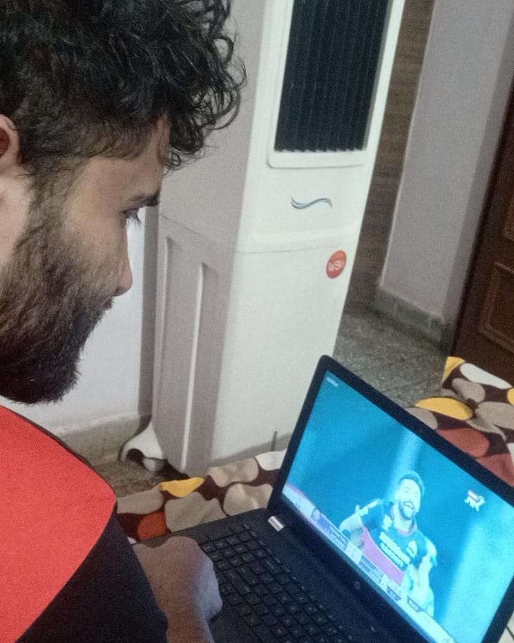 Shubhamm9045's tweet photo. @MuthootIndia Done #HappinessHaiInterestFree @MuthootIndia #RCB2020 RCB FAN
Tag
@JyotiMadaan19 @Vishesh42605250 @PawanAr22048275 https://t.co/1SXa42osZ1