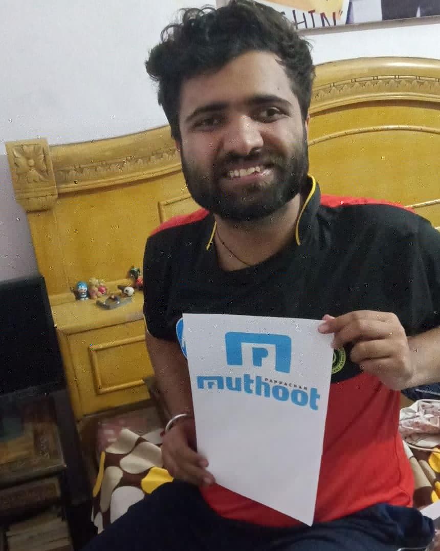 Shubhamm9045's tweet photo. @MuthootIndia Done #HappinessHaiInterestFree @MuthootIndia #RCB2020 RCB FAN
Tag
@JyotiMadaan19 @Vishesh42605250 @PawanAr22048275 https://t.co/1SXa42osZ1