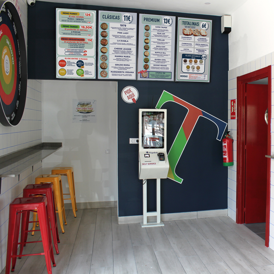 AdalidesSpain's tweet photo. ¿Has visto que requetebién quedan nuestras #pantallasdigitales en el #menuboard de #totalepizzeriapop?
Digitaliza tu negocio con nuestras soluciones software y hardware 👈#digitalsignage #solucionesdigitales #carteleríadigital #tótemdigital #ideasenmovimento #comunicacióndigital https://t.co/5U7xAGoYGl