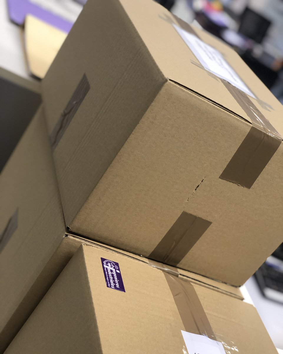 ¡Los diplomas ya están listos para ser desembalados!
Inscríbete y sigue esta tarde la entrega de diplomas a los 13 alumnos que han finalizado el Máster y el Posgrado del Colegio de #IngenierosIndustriales de #Aragón y #LaRioja 

👉coiiar.es/diplomas-2020/