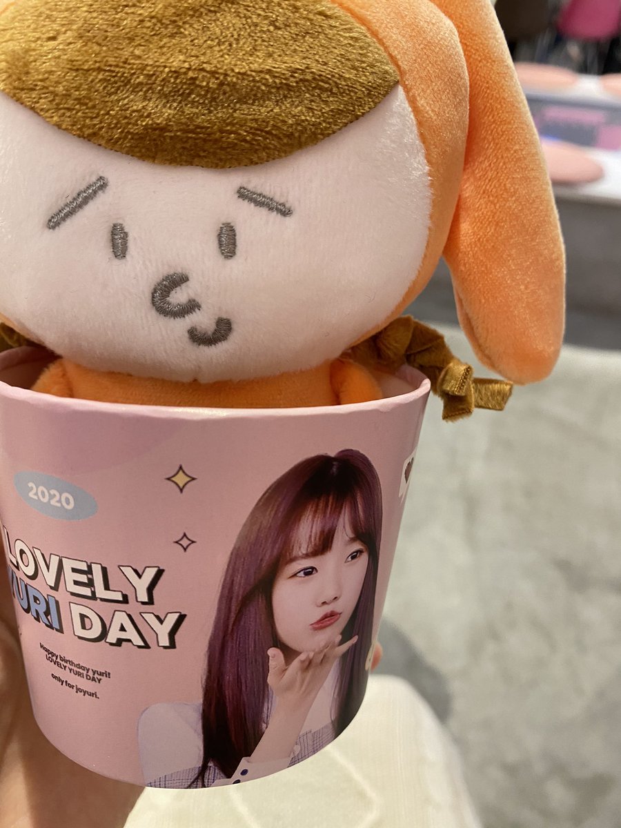 _izone_1022yuri's tweet photo. #tigcafe #tigカフェ 
#아이즈원 #アイズワン #조유리
#LOVELY_YURI_DAY
#ALLYOURMOMENTS 
#유리의_모든_순간을_응원해 https://t.co/HgPrMabr8l