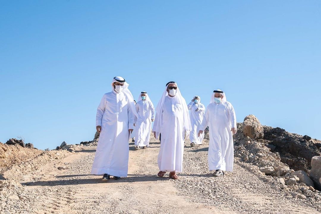 #حاكم_الشارقة يتفقد مشروع استراحة السحب في مدينة #خورفكان 
#صحيفة_الخليج   #الخليج_خمسون_عاماً