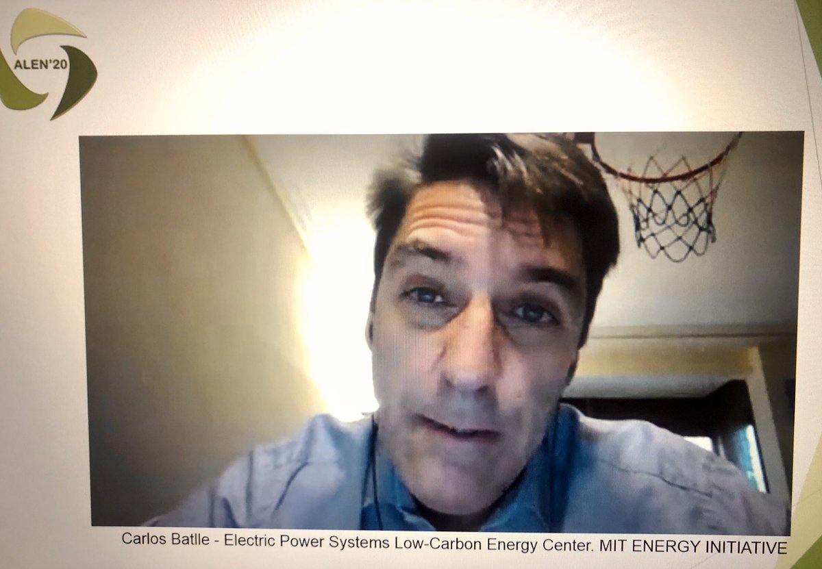 Impresionante intervención de <a href="/CarlosBatIIe/">Carlos Batlle</a> de <a href="/mitenergy/">MIT Energy Initiative</a> en #ALEN20. Estamos disfrutando de un enriquecedor congreso gracias a  <a href="/ASEALEN_/">ASEALEN #AlmacenamientoEnergético</a> entre otros grandes patrocinadores.