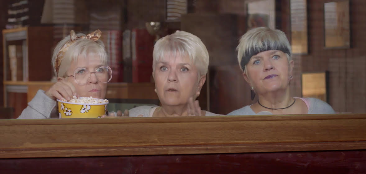 MimieMathyOff's tweet image. 📣ÉPISODE INÉDIT - J-3 ‼️‼️‼️ 
Lundi soir, sur @TF1, je ne serai pas seule pour la mission "Trois anges valent mieux qu'un" de #JoséphineAngeGardien ! 
En effet, j'aurai mes deux autres "Joséphine" pour m'aider 😇😇😇 
📷©️ François Roelants
(cc @LagardereSTUDIO / @TF1Pro)