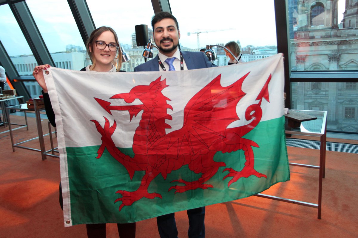 futuregencymru's tweet photo. In 2019 we launched our Future Generations Leadership Academy with 20 amazing young people in our first cohort. 
 
Today, they are graduating from our programme so we are going to be dedicating our page today to them and their journeys #FutureLeadersWales https://t.co/lGiP4j8O9O