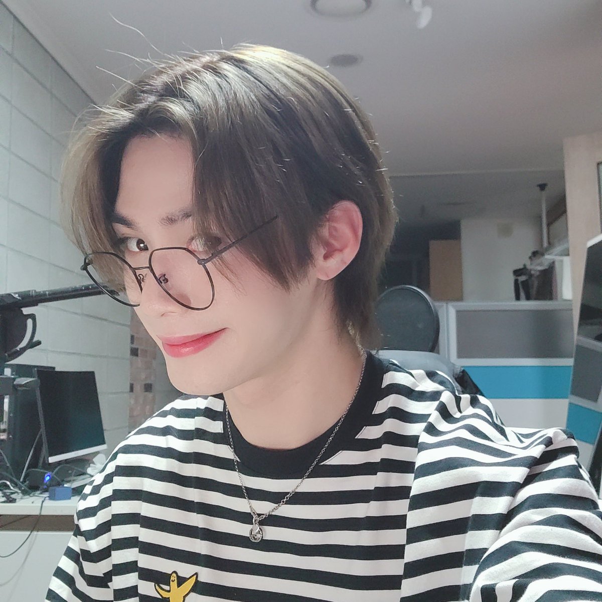 7OC_official's tweet image. [#한겸]

어제 찍은사진

추워요 

#송한겸 #로즈 #♡ #0,1