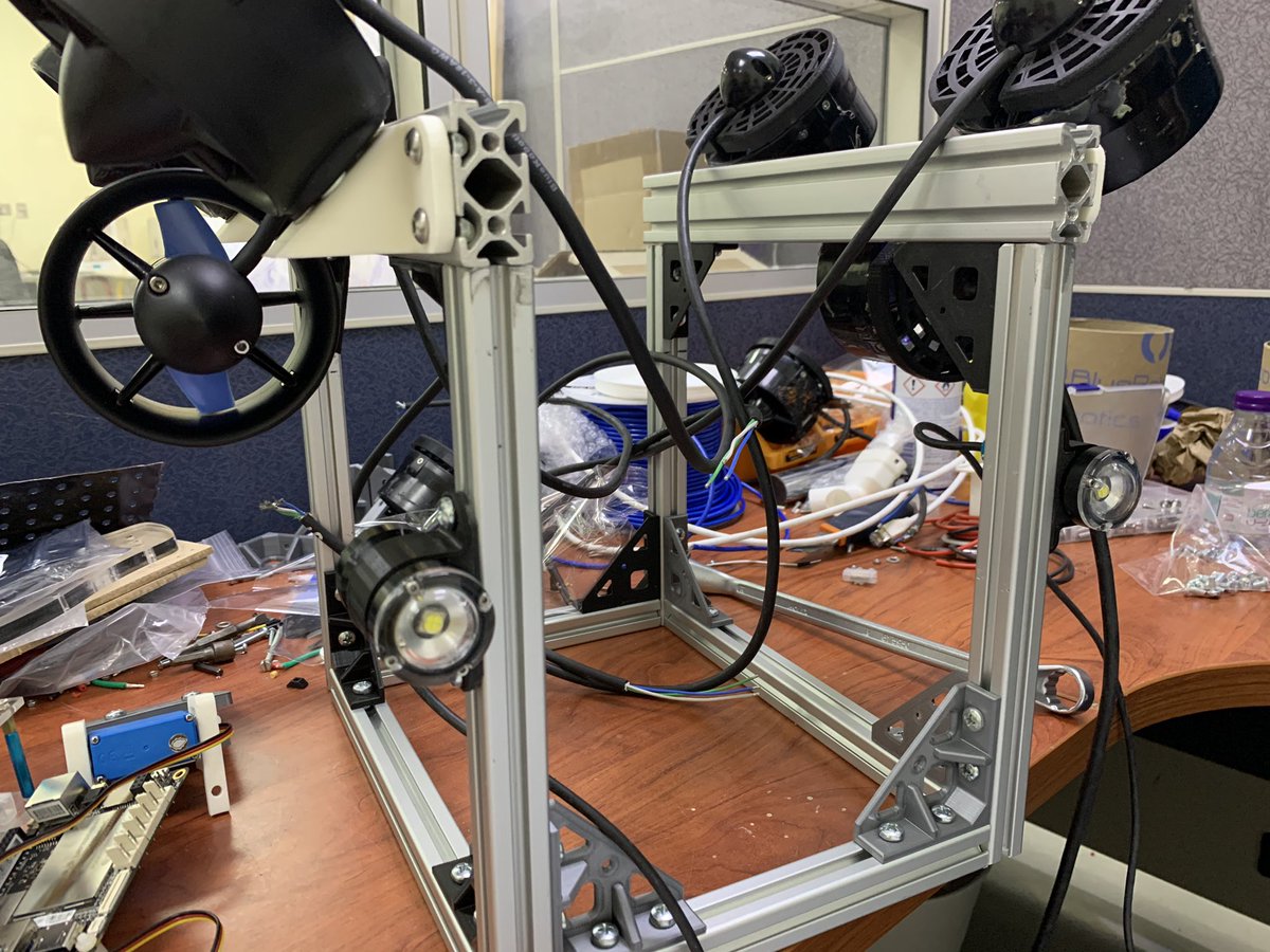 OffShoreCrewKSA's tweet photo. 3D printed mount for the LED Light 🔦

#Underwater_ROV #Mate_ROV
#KAU #KSA #Manufacturing #LED
#Engineering #3D #3D_printing
#CAD #CAD_designing #LED_light https://t.co/8FpBUPqfZX