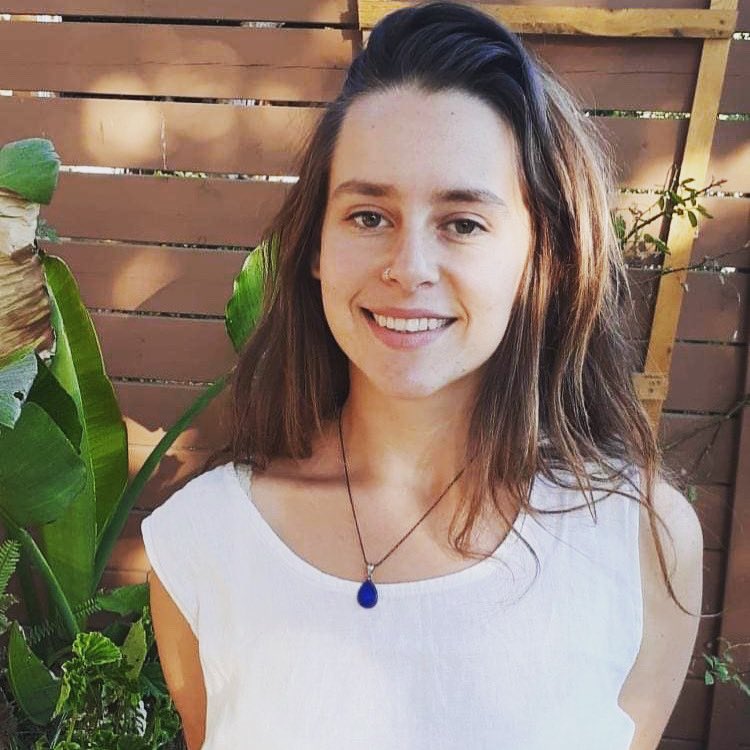 Africa4Pal's tweet photo. Strength from the African continent to Israeli teenager, Hallel Rabin who is being imprisoned by the Israeli military for refusing to join the Israeli army. 

Rabin explains: "I don’t want to become a soldier for the occupation of Palestine.” https://t.co/rrsoG6hVS8