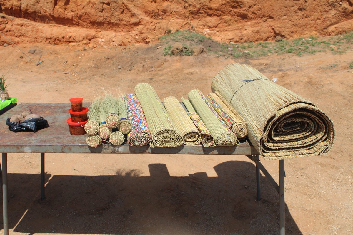 AcatLilima's tweet photo. We appreciate the support @PelumEswatini  @Greenlivingmovement and our SACCOs members for their handicrafts displays during the Commissioning of the Climate Resilience Building Project Activities at Manyiseni. https://t.co/XU1e401Jiw