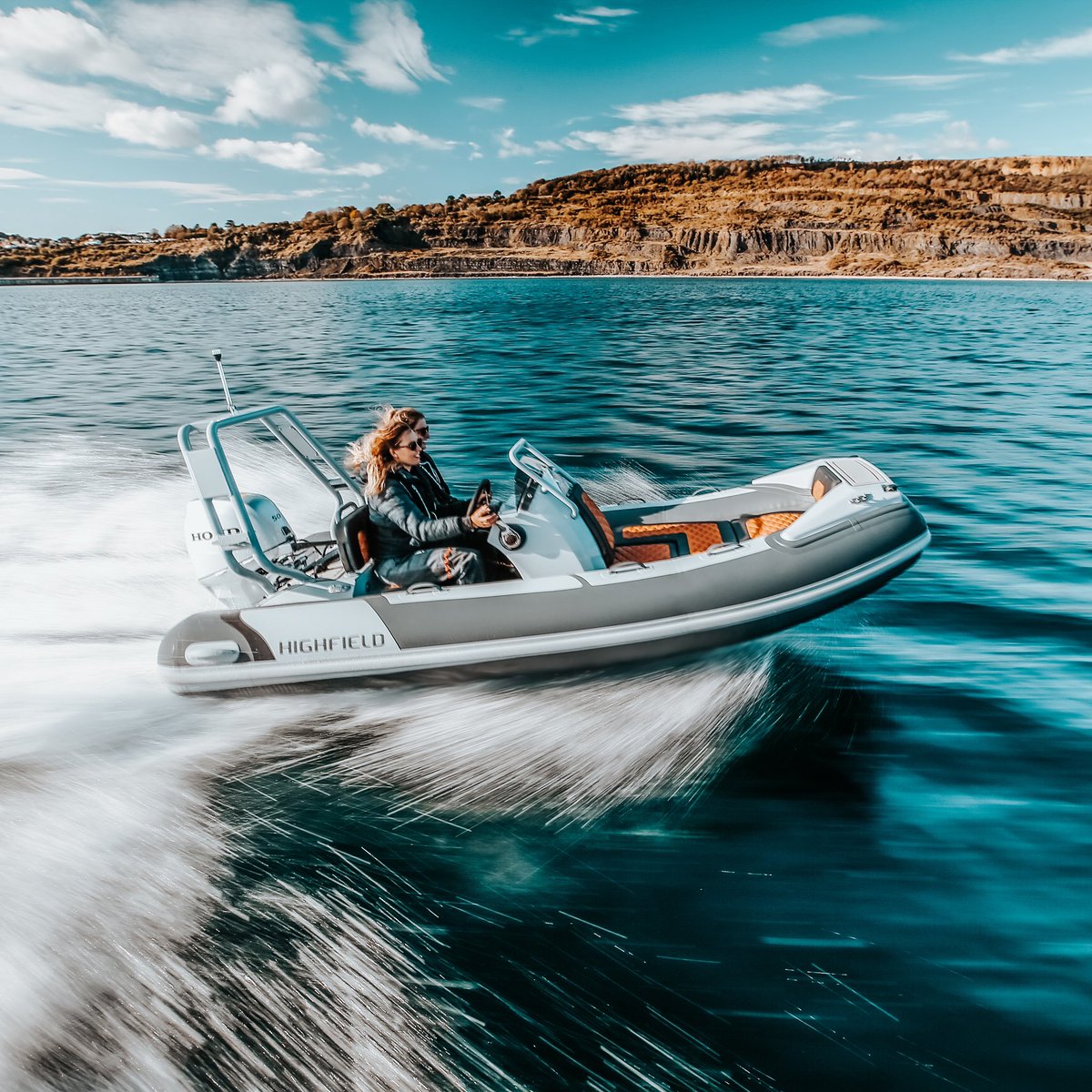 Girls just wanna have fun! 😉

#highfieldboats #daretoexplore