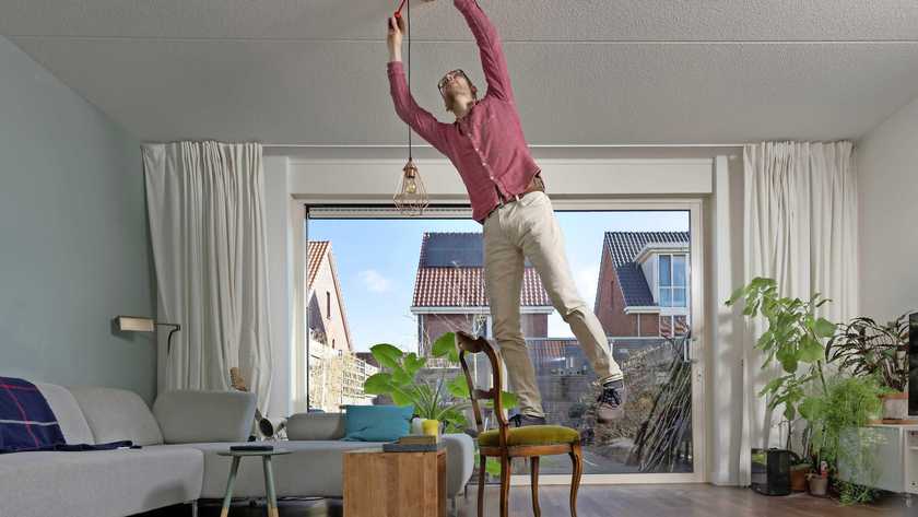 dft's tweet photo. Thuiswerken? Dan is het risico op schade in huis ook iets groter. Heb jij onenigheid met je huisbaas of verzekeraar? Dan hoort verslaggever @maria_v_L graag van je! Mail naar m.van.loosdrecht@telegraaf.nl. Alvast bedankt! https://t.co/OTNAAPtOxC