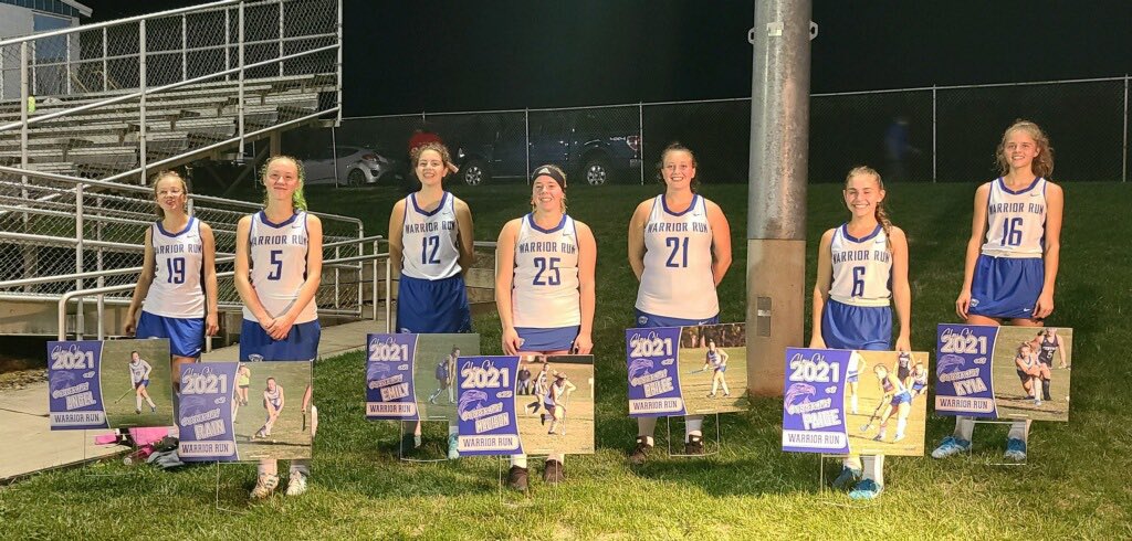 VarsityRun's tweet photo. Congratulations to our Seniors on a great season! https://t.co/h0hYTN8rhK