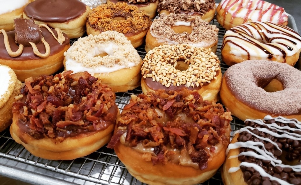 Handmade + Gourmet = A Perfect Thursday! #EatGlazed  #Open24Hrs