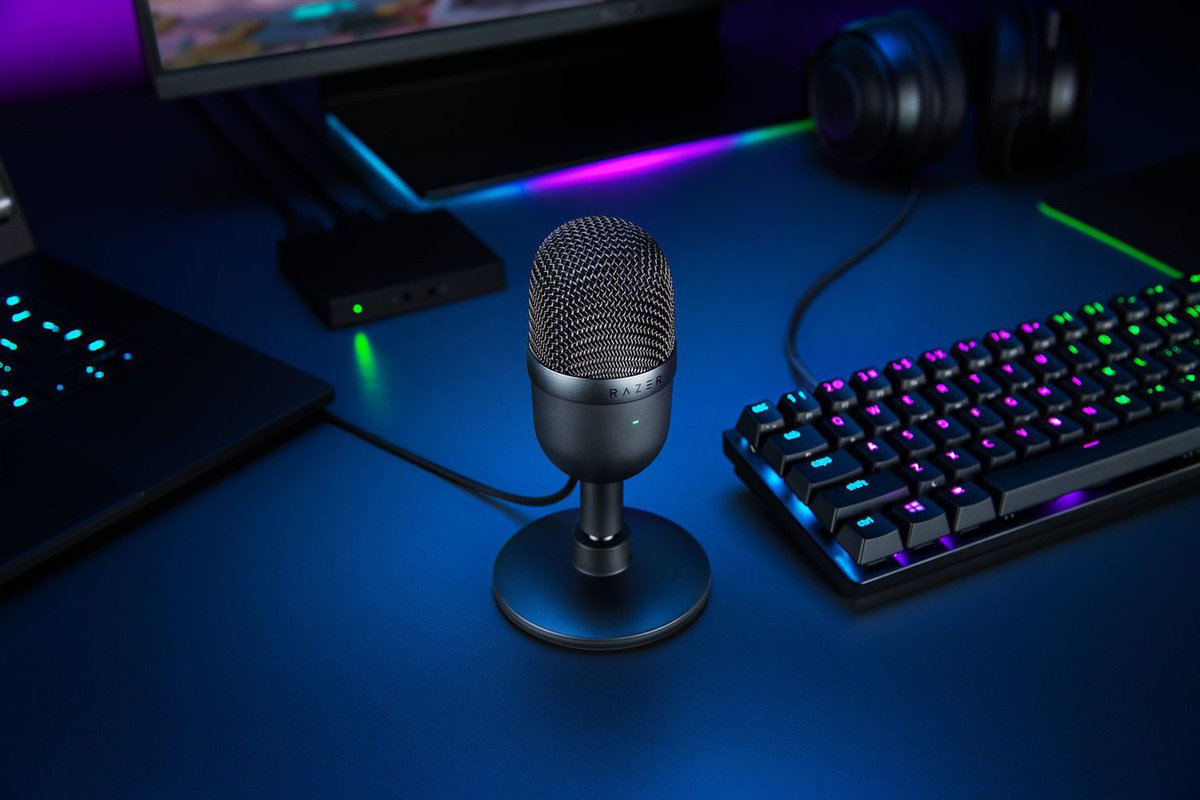 Darc_Raider87's tweet photo. CHECK THIS LITTLE BEAUTY OUT 😍 Razer Seiren ultra compact mini streaming microphone only £49.99! https://t.co/Ya5uqVocNd @Razer @TeamRazer #RazerStreamer @SwagSquadEsport #SwagSquad #StreamersConnected #Streamingmicrophone #gamingcommunity #TwitchAffilate #discount @Twitch_RT https://t.co/gxPTh6vfum