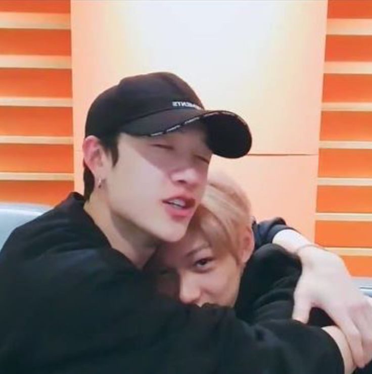 9. i thought chan n felix were the same age n childhood friends g'DAY MATE— they're actually approx 3 years apart n met in korea (i believe?) oop—  they're so adorable tho huhu soulmates :(( #straykids  #skz  #chan  #felix  #chanlix