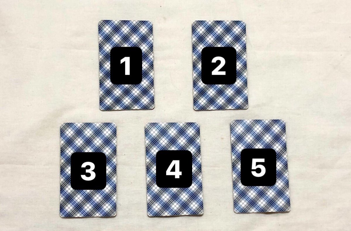 🎠 𝐏𝐢𝐜𝐤 𝐚 𝐝𝐞𝐜𝐤 ✨

“จะมีคนเข้ามาไหม และเขาคนนั้นเป็นใครกันนะ?”

• ตั้งจิตแล้วเลือกกองที่ชอบได้เลยค่ะ 
• รีทวิต + เมนชั่นเป็นค่าครูและกำลังใจให้พี่หมอนะคะ♡

#ดูดวงฟรี #ดูดวง #ดูดวงไพ่ยิปซี #ดูดวงแม่น #ดูดวงความรัก #ดูดวงแม่นๆ #ดูดวงการเรียน