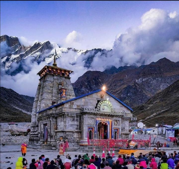 PremSutharrr's tweet photo. हर हर महादेव 🙏 #harharmahadev #kedarnath #jaibholenath #premsuthar @Navipaliwal @Ramesh06J @Rajput_Ramesh @akshaykumar @Brand_Anuj @TheDeepak2020In https://t.co/o43Z6RmZF1
