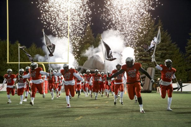 After an amazing call with <a href="/cthpkns/">Chris Hopkins</a> I’m honoured to say I have received an offer from Charlton University! <a href="/CURavensFB/">Carleton Ravens Football</a> 🦅🦅