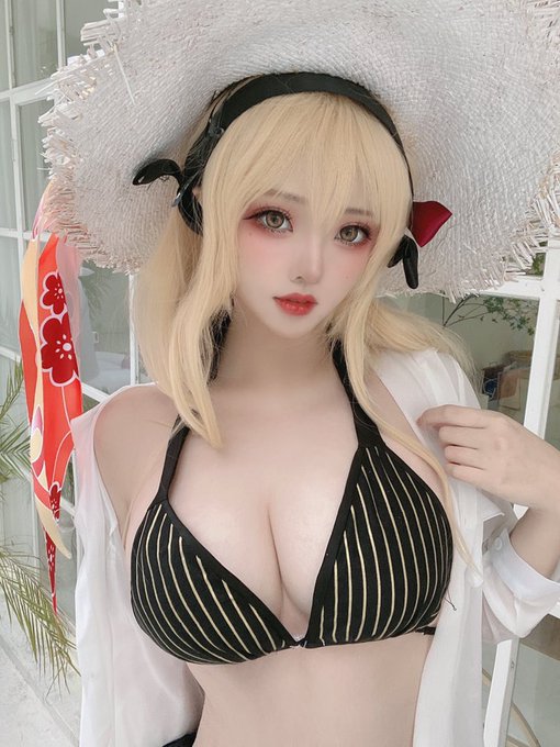 Twitterのコスプレ画像17