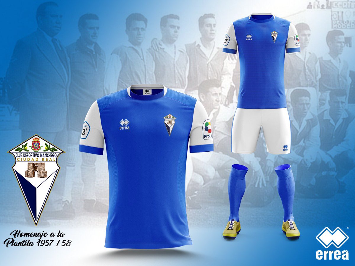 🔵⚪️ Qué ganas teníamos de presentaros nuestra PRIMERA EQUIPACIÓN para esta temporada 😍👏🏻

💙 Un HOMENAJE a nuestro equipo de la campaña 1957-58 🥰

Una equipación a la altura del equipo 👏🏻👏🏻

¿Qué te parece? 🤩 

#VamosManchego #AupaManchego