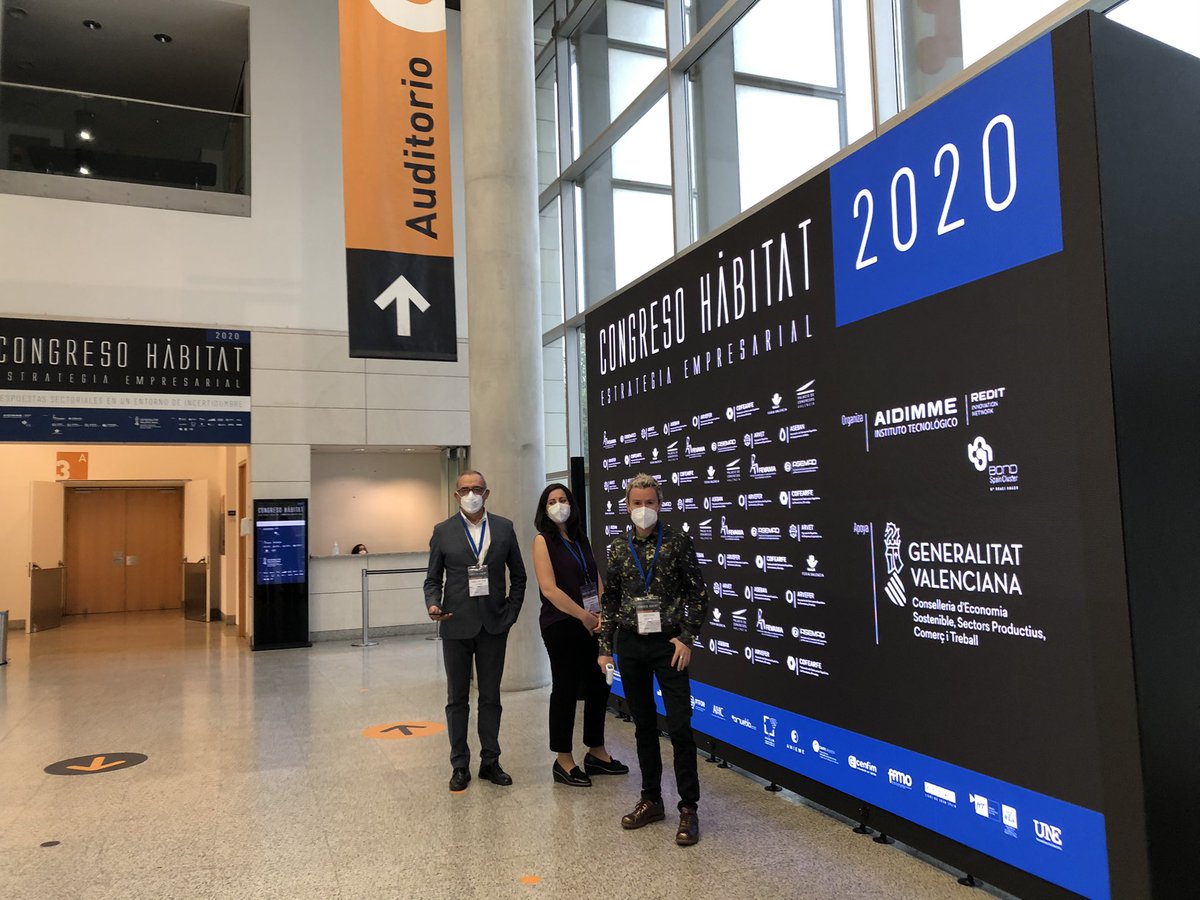 Juliaentuitter's tweet photo. @PalcongresVLC @AIDIMME #habitat2020 
Así lucía el Palacio de Congresos esta mañana para recibir a AIDIMME y su Congreso Hábitat. Bien por AIDIMME, por seguir adelante, bien por reinventar su congreso y bien por haber elegido el Palacio como sede para el mismo. https://t.co/ojIpe6dc0j