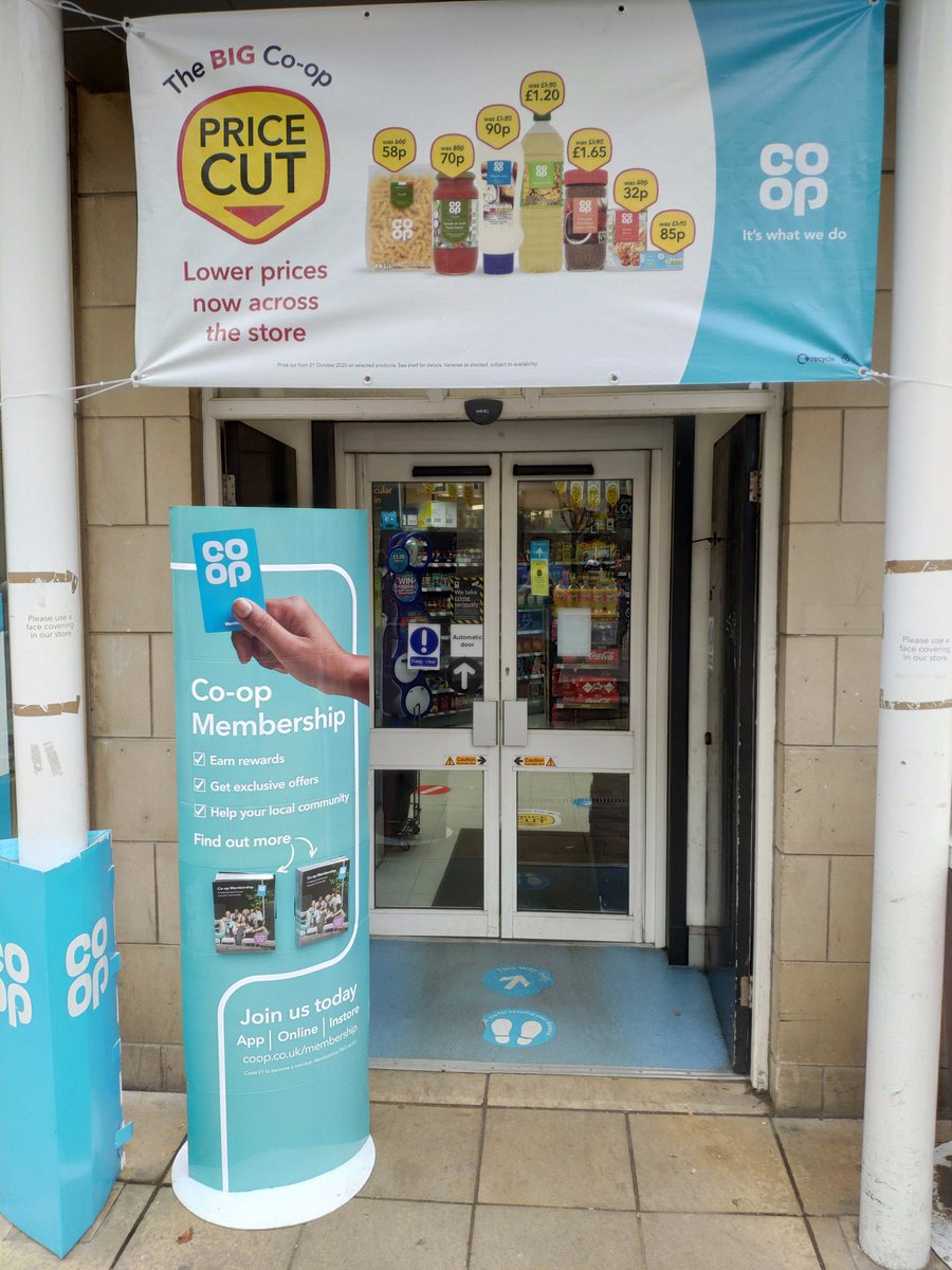 MichaelC7789's tweet photo. A very compelling membership offer, and a great display courtesy of @roanirving @coopuk - ready to drive membership into the community #itswhatwedo @CranstonGraeme @coopukcolleague https://t.co/ZOAeXTBxWf