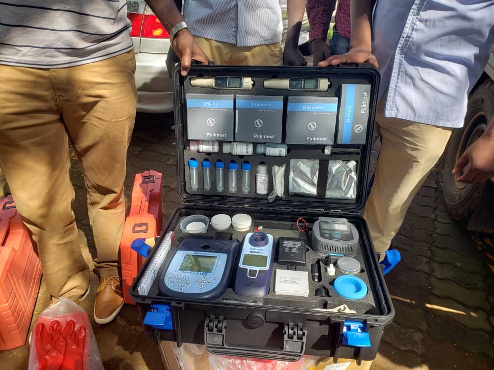 GIZWatSSUP's tweet photo. This morning #WatSSUP handed over water Operation & Maintenance tools to @min_waterUg Umbrella-North offices in Lira to strengthen their capacity and ability to operate as a utility company @UmbrellasWatsan @giz_gmbh @GIZWatSSUP https://t.co/IfLt6D2z3A