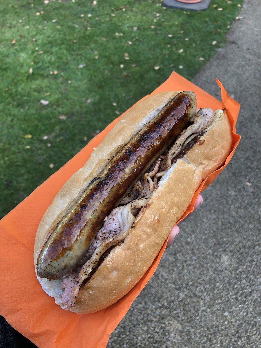 Look at this beautiful monster. Om nom nom #foodiethursday <a href="/birmingham_bp/">Birmingham Business Park</a> <a href="/returnofmisterv/">Mister V Street Food</a>