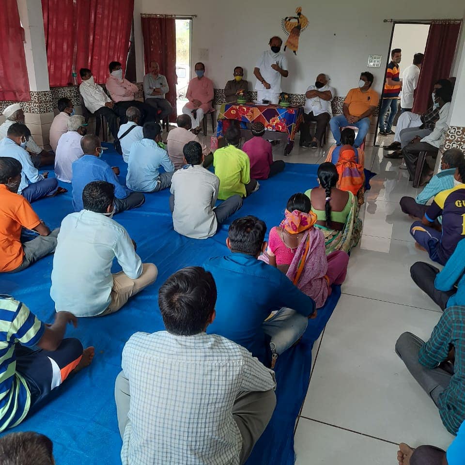 purneshmodi's tweet image. ૧૬૭- સુરત ( પશ્વિમ) વિધાનસભાના ધારાસભ્યશ્રી પૂર્ણેશભાઇ મોદીએ પોતાનો જન્મદિવસ ડાંગના અલગ-અલગ વિસ્તારના આદિવાસી ભાઈઓ અને બહેનો સાથે મનાવ્યો. તમામને પ્રધાનમંત્રી જીવન જ્યોતિ વીમા યોજના હેઠળ વીમા કવચ અર્પણ કરવામાં આવ્યું.
@narendramodi
@AmitShah
@CRPaatil
#HBDPurneshModi24x7