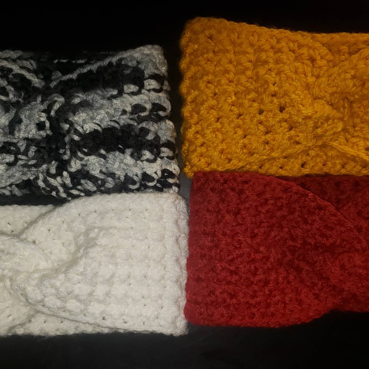 YarnGirlStuff's tweet photo. Toddler and adult twisted ear warmers https://t.co/GTzGxjEMEq